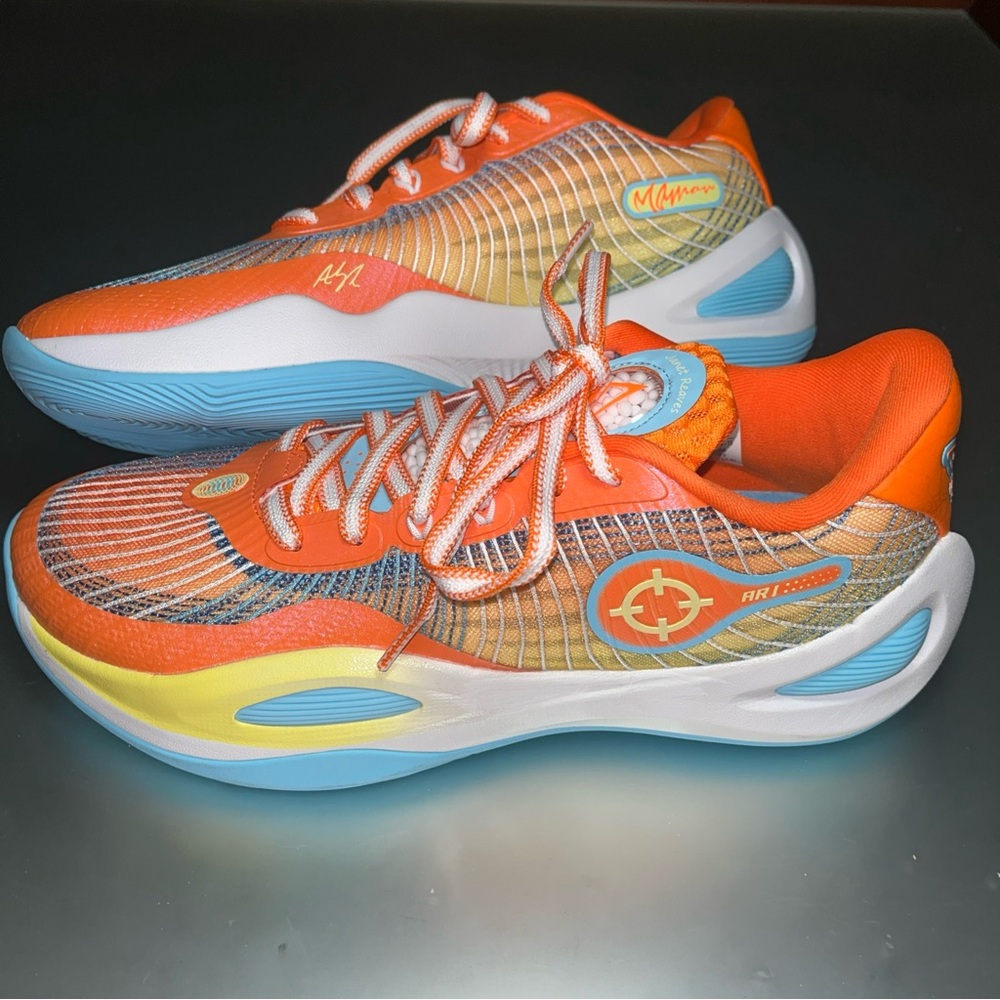 New Rigorer Austin Reaves AR1 V2
Retro Men's 9.5 Basketball Shoes
Z323360104
